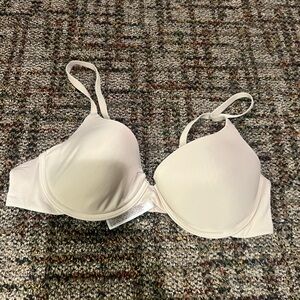 Everyday Smooth Light Cream T-Shirt Bra